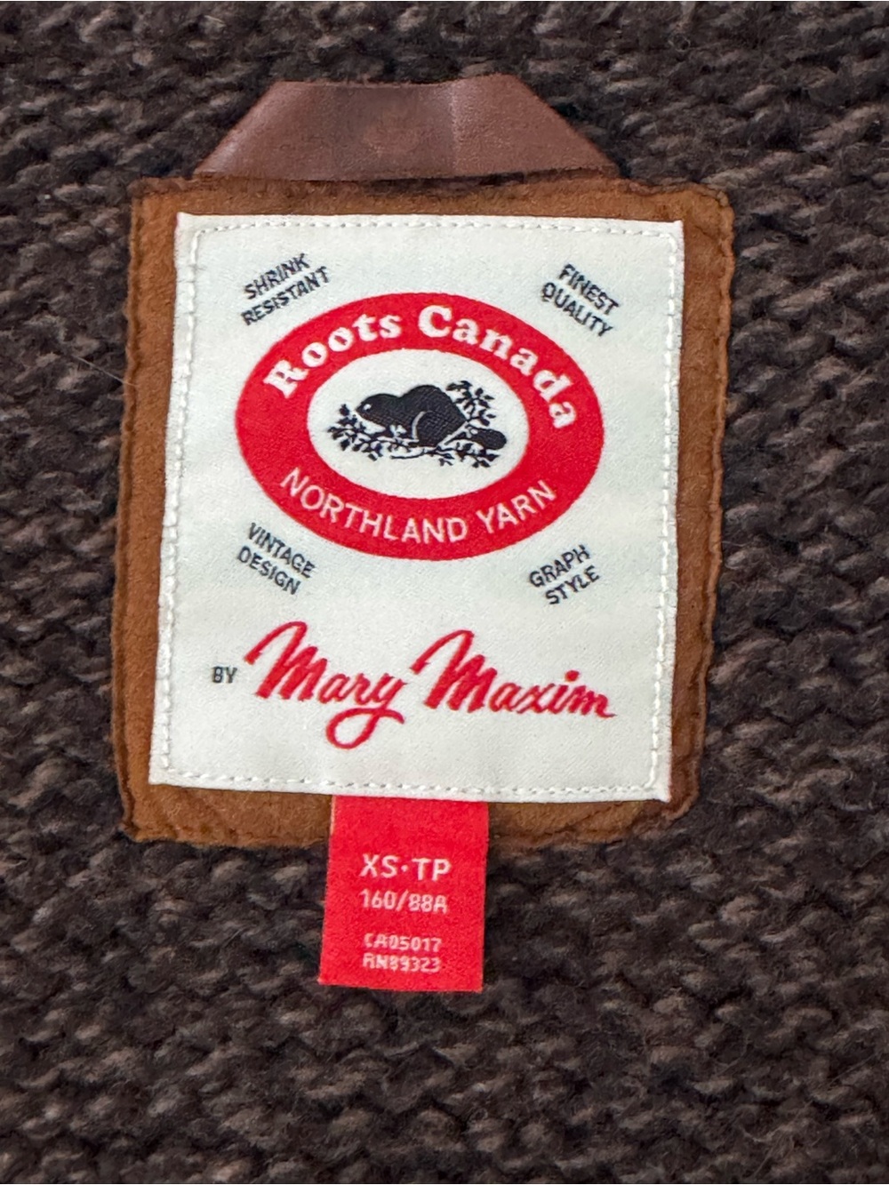 Mary Maxim Roots Colab Size XS ( Generous) Hand Knit Beaver Cardigan Full Zip - Picture 16 of 17